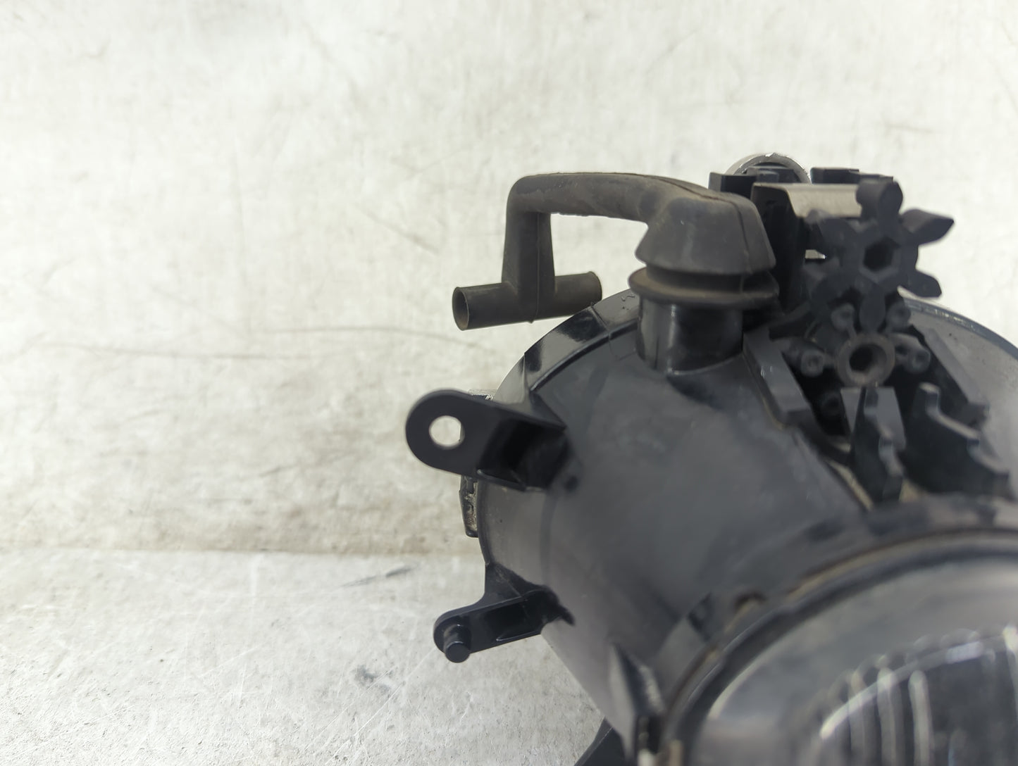 2002-2005 Bmw 325i Passenger Right Oem Fog Light Lamp Black - Oemusedautoparts1.com