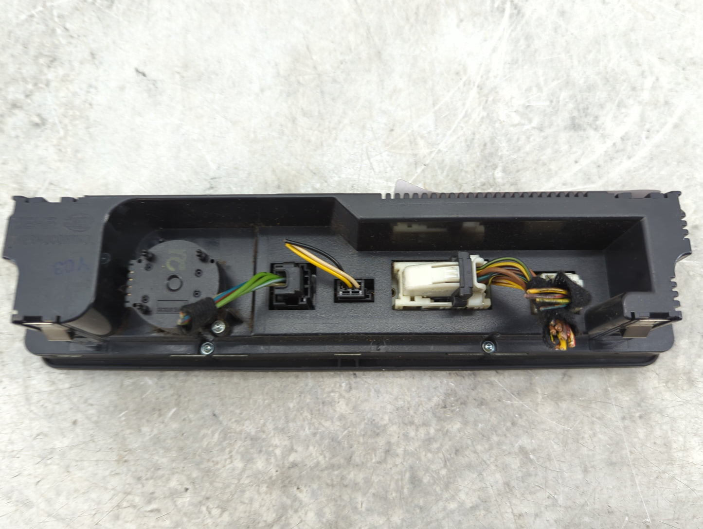 2001-2005 Bmw 325i Climate Control Module Temperature AC/Heater Replacement P/N:4126707 Fits OEM Used Auto Parts - Oemusedau