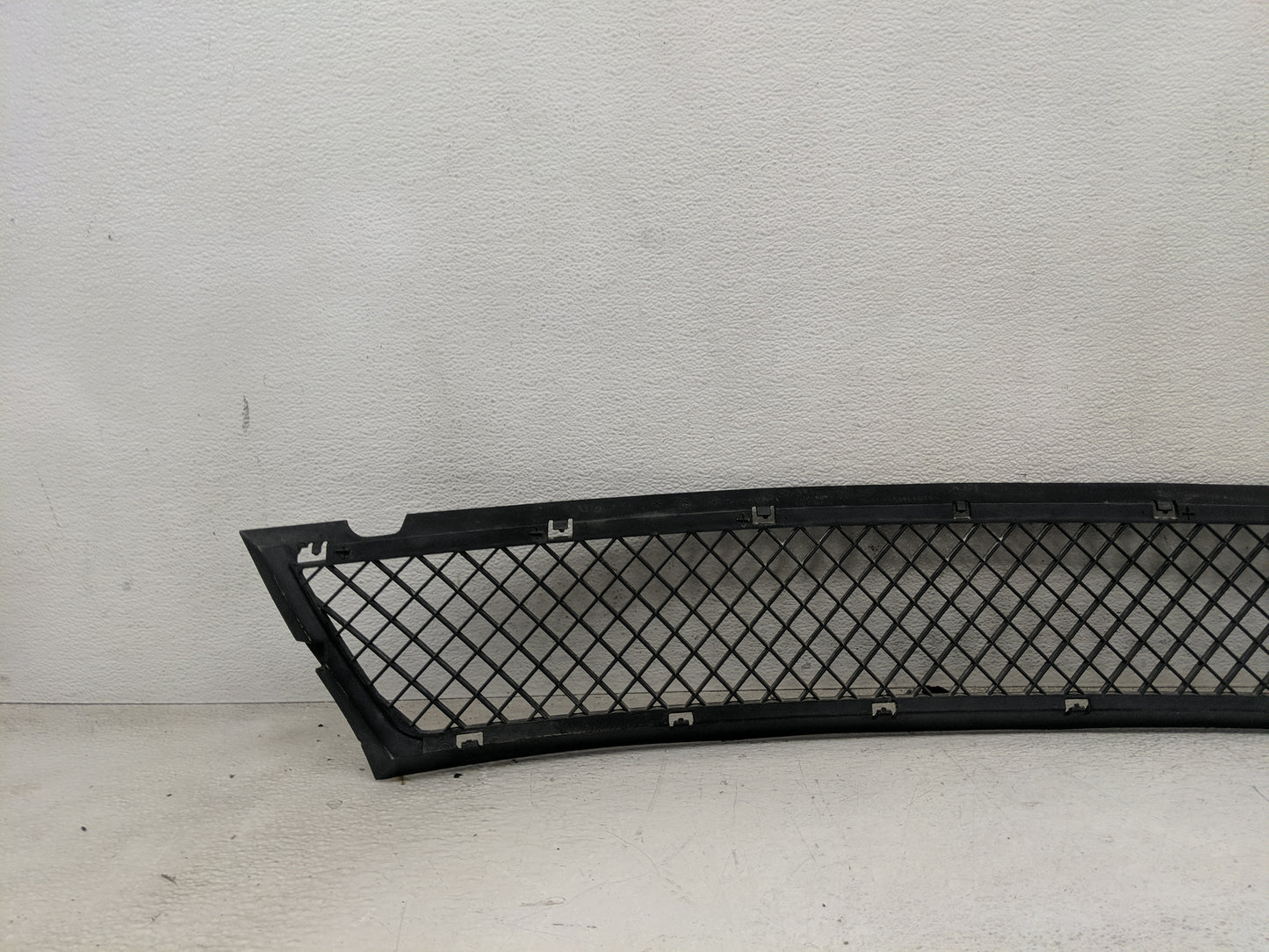 Bmw 325i Front Grille Bumper Not Included 1459419 - Oemusedautoparts1.com