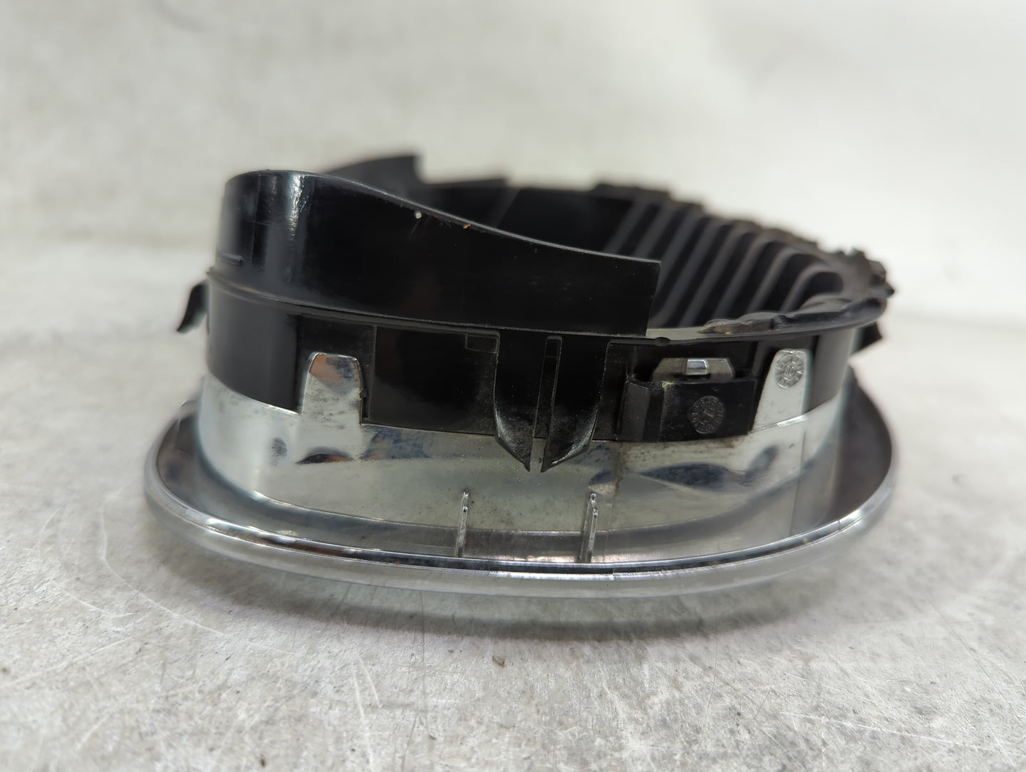 Bmw 325i Front Grille Bumper Not Included 1459770 - Oemusedautoparts1.com