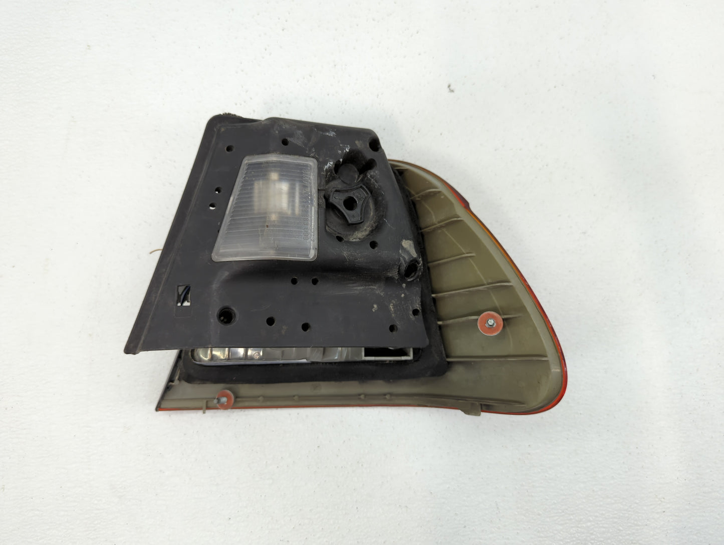 2002-2005 Bmw 325i Tail Light Assembly Driver Left OEM P/N:8 383 099 6 946 533, 6 907 933 Fits Fits 2002 2003 2004 2005 OEM 