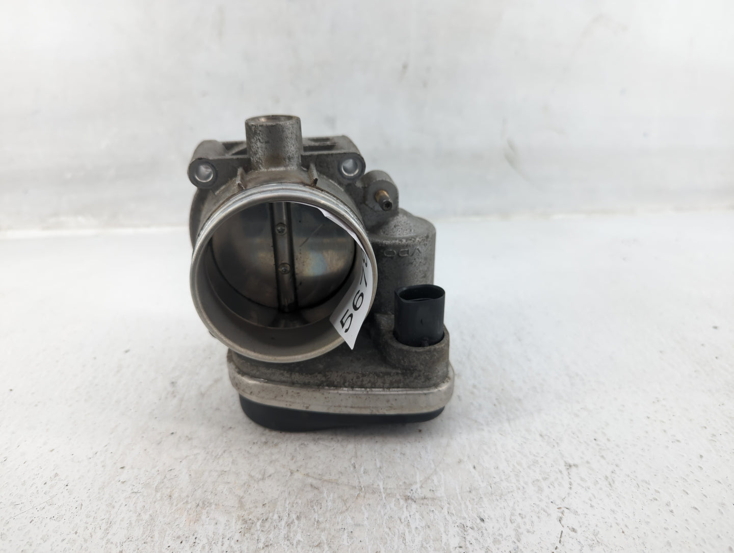2001-2005 Bmw 325i Throttle Body P/N:1354 7502 444-04 7 502 444 Fits Fits 2001 2002 2003 2004 2005 2006 OEM Used Auto Parts 