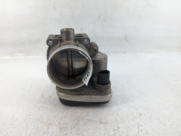 2001-2005 Bmw 325i Throttle Body P/N:1354 7502 444-04 7 502 444 Fits Fits 2001 2002 2003 2004 2005 2006 OEM Used Auto Parts 
