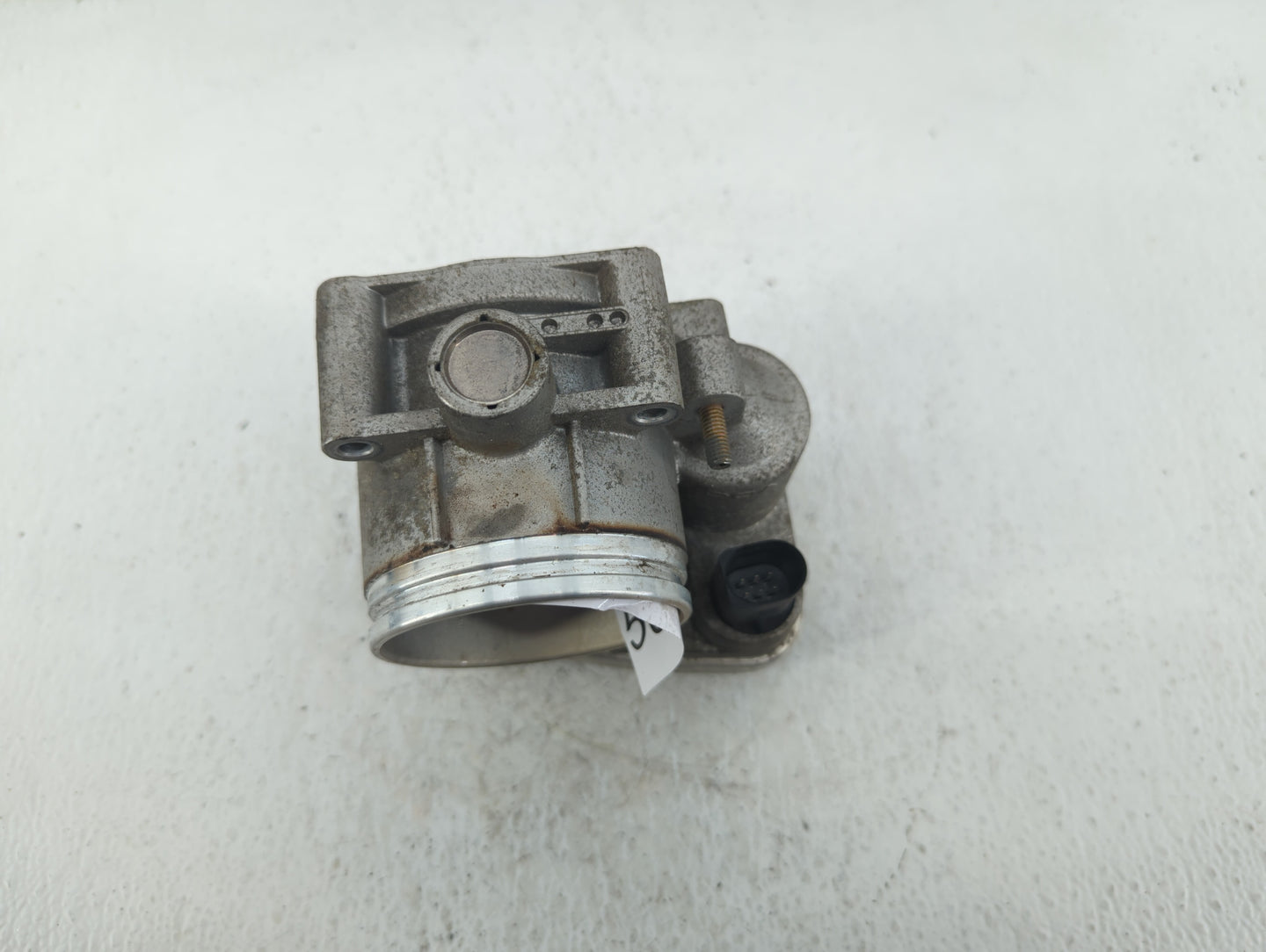 2001-2005 Bmw 325i Throttle Body P/N:1354 7502 444-04 7 502 444 Fits Fits 2001 2002 2003 2004 2005 2006 OEM Used Auto Parts 