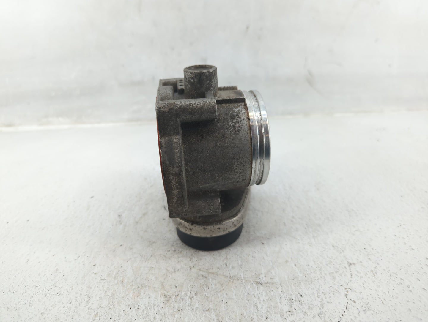 2001-2005 Bmw 325i Throttle Body P/N:1354 7502 444-04 7 502 444 Fits Fits 2001 2002 2003 2004 2005 2006 OEM Used Auto Parts 