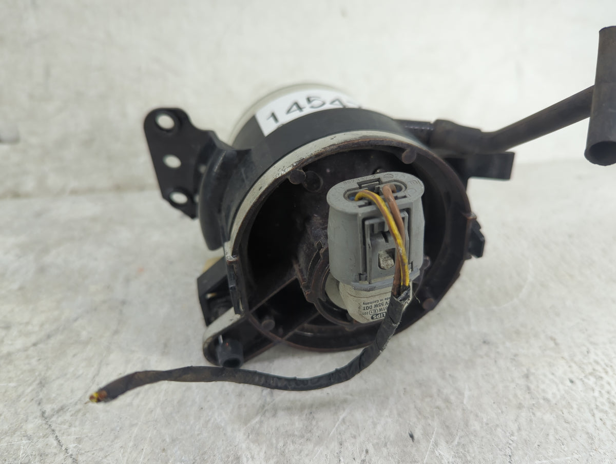 2004-2006 Bmw 330i Driver Left Oem Fog Light Lamp Black - Oemusedautoparts1.com