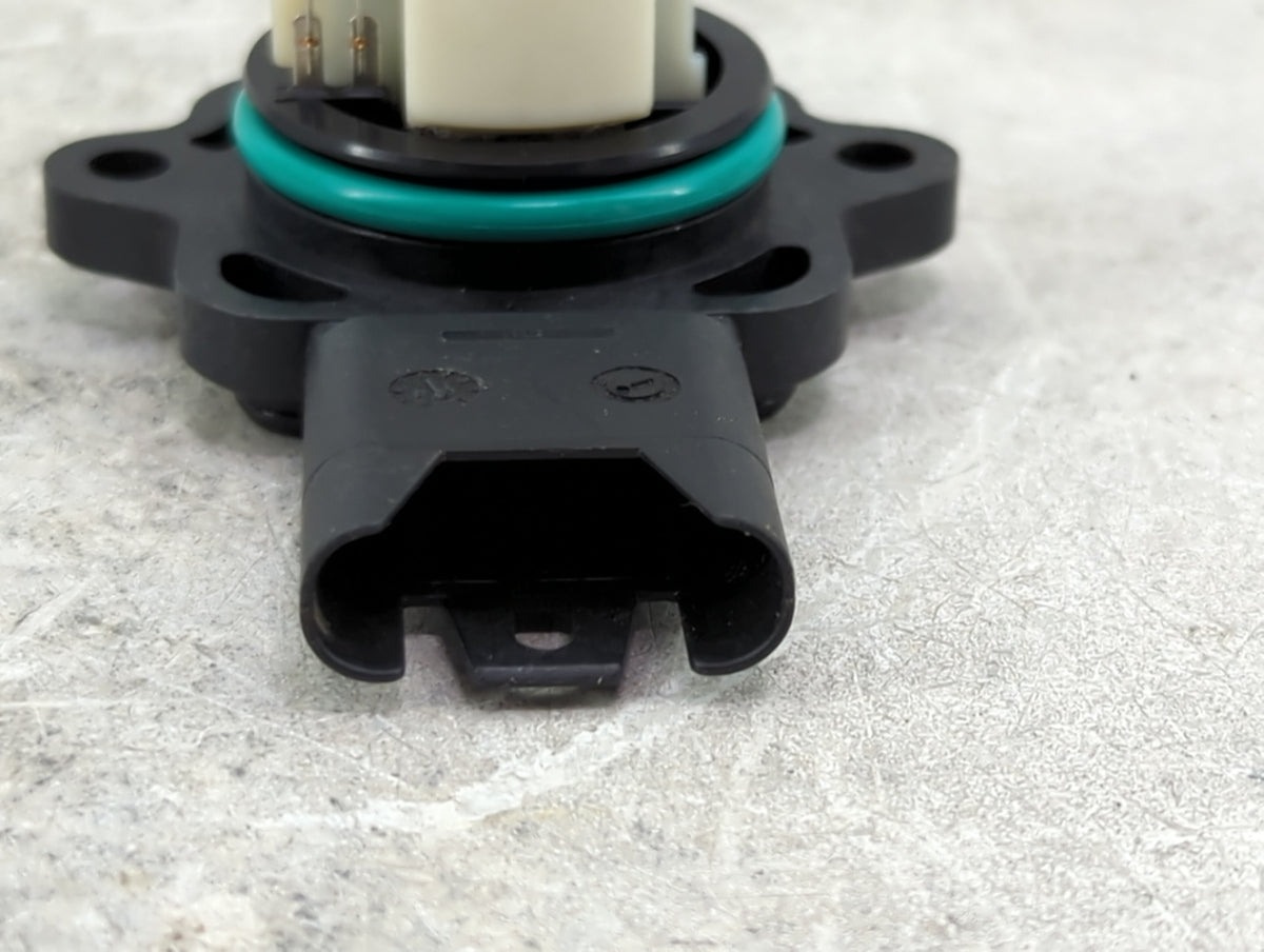 2004-2007 Bmw 525i Mass Air Flow Meter Maf Sensor - Oemusedautoparts1.com