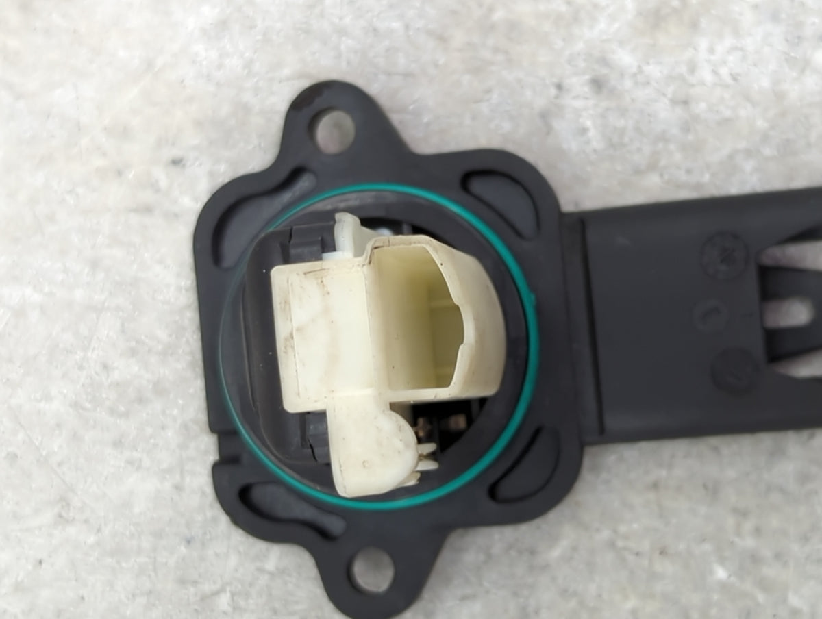 2004-2007 Bmw 525i Mass Air Flow Meter Maf Sensor 1454043 - Oemusedautoparts1.com