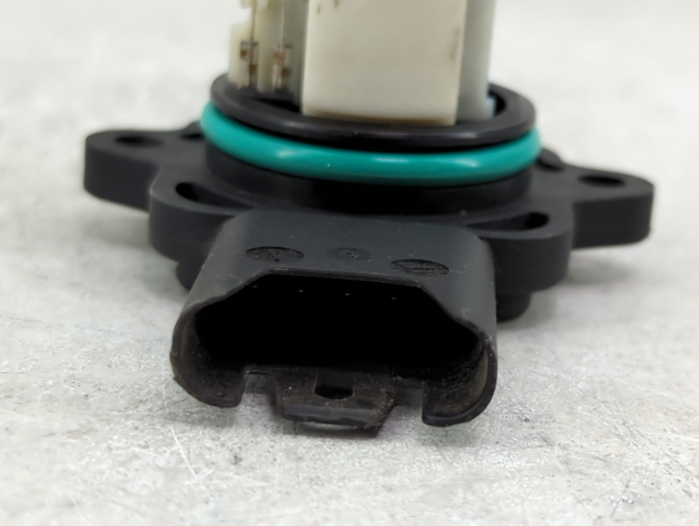 2004-2007 Bmw 525i Mass Air Flow Meter Maf - Oemusedautoparts1.com