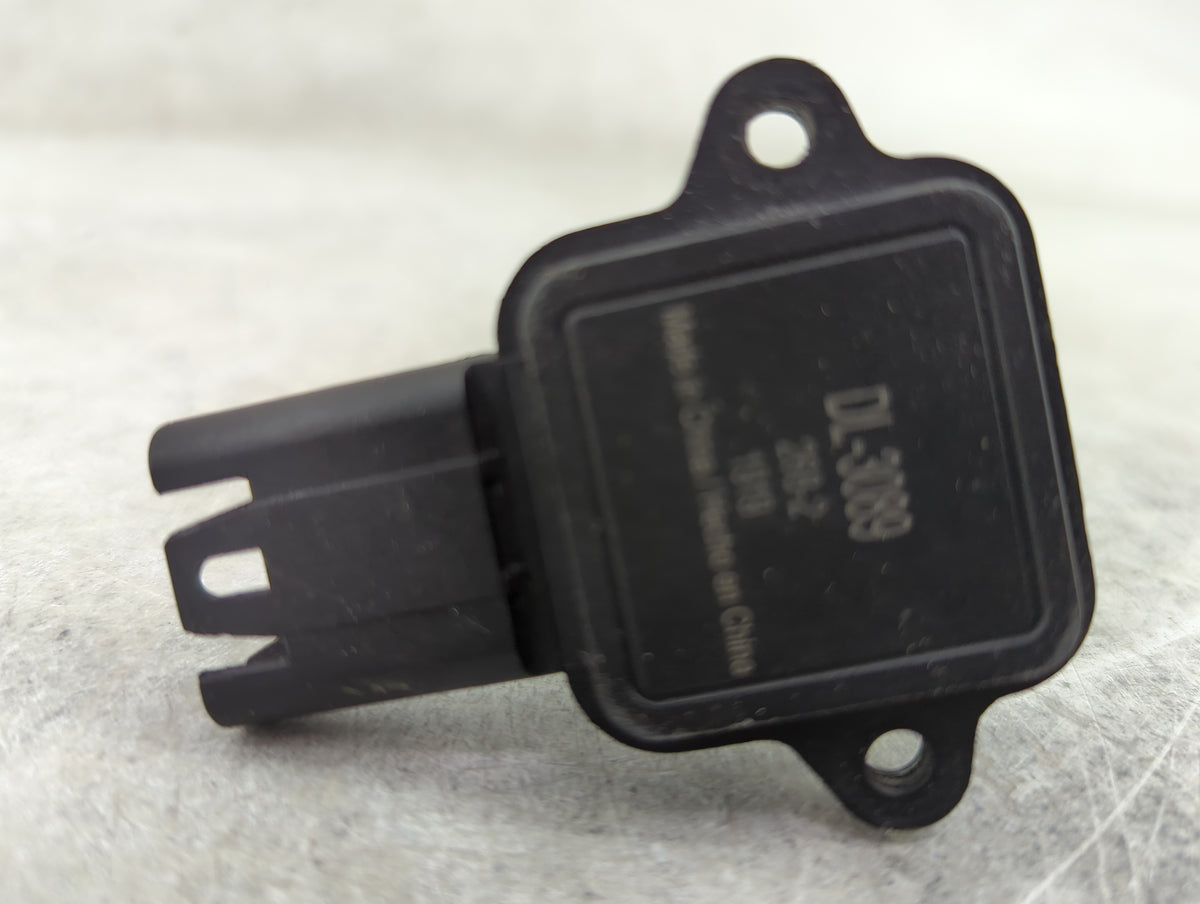 2004-2007 Bmw 525i Mass Air Flow Meter Maf Sensor 1454062 - Oemusedautoparts1.com