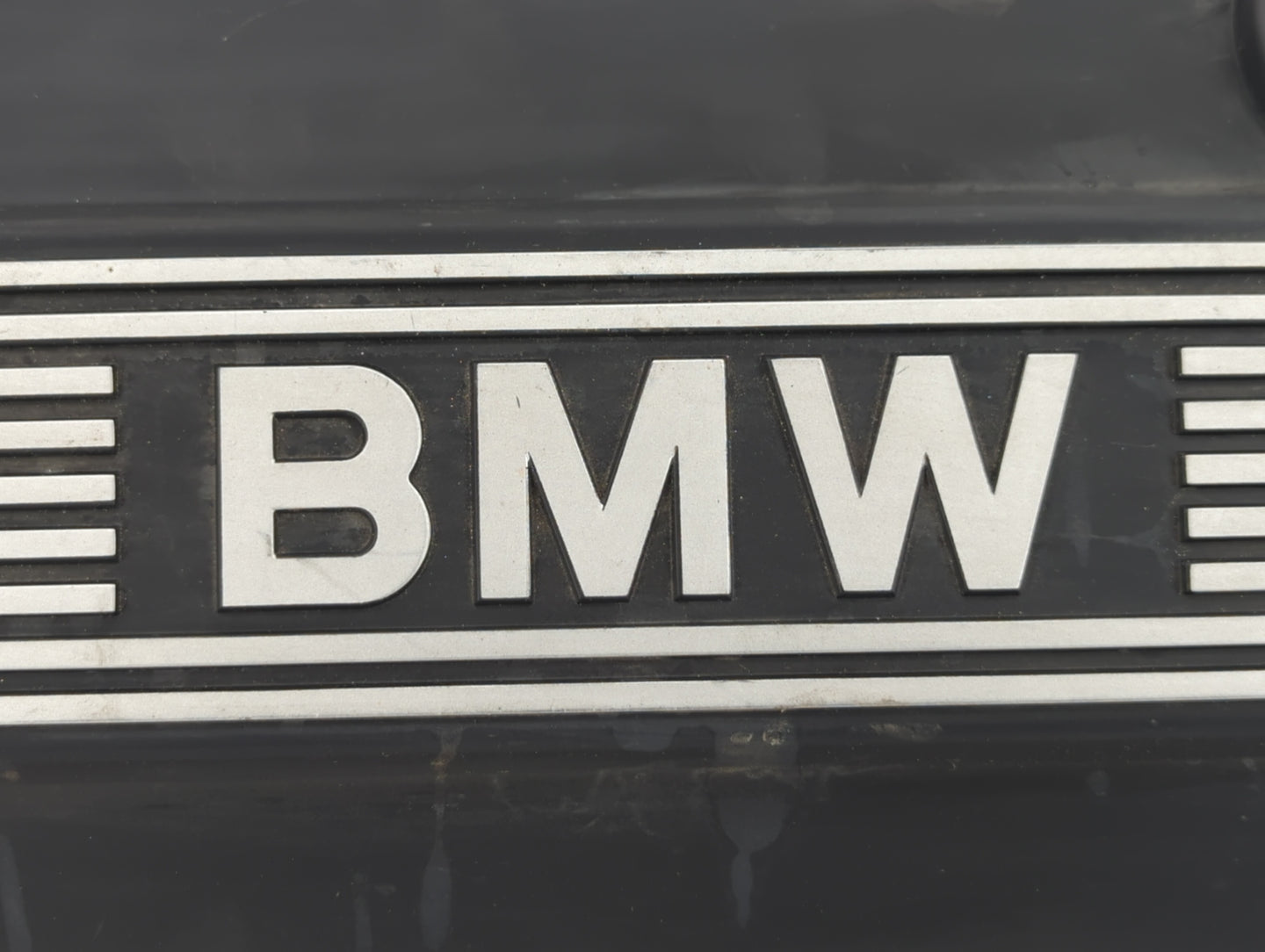 2004 Bmw 525i Engine Cover - Oemusedautoparts1.com