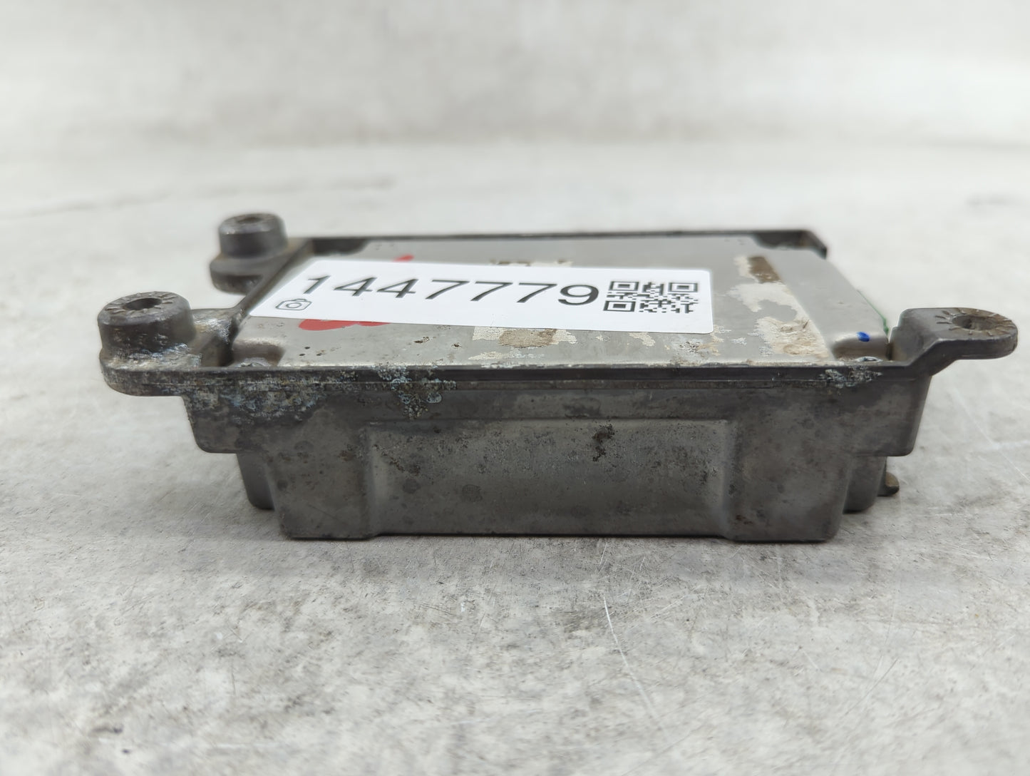 Bmw 530 Safety Restraint Srs Airbag Control Module - Oemusedautoparts1.com