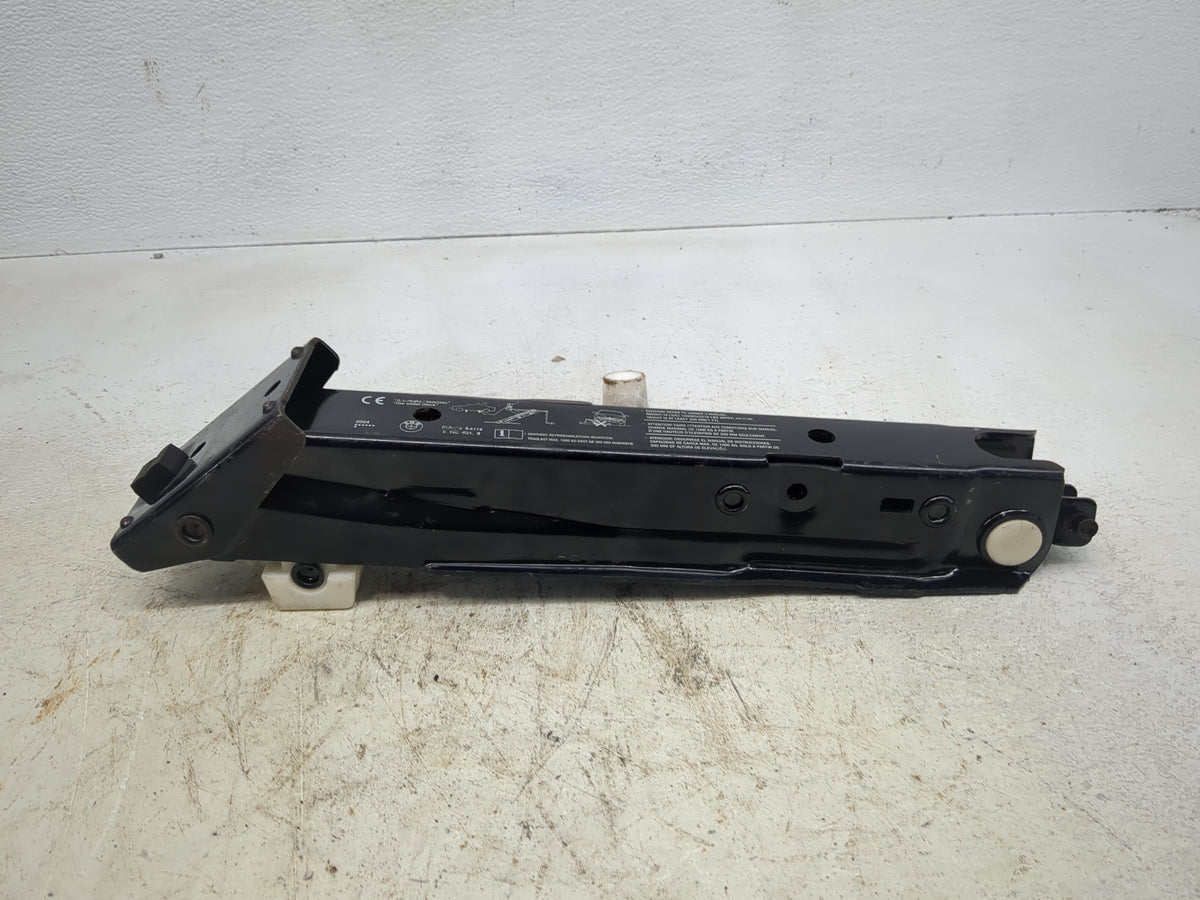2004 Bmw 530 Spare Scissor Car Jack Black - Oemusedautoparts1.com