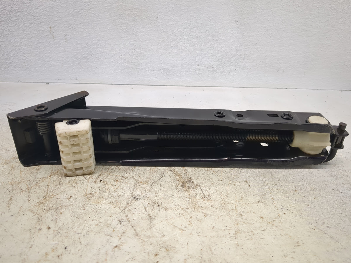 2004 Bmw 530 Spare Scissor Car Jack Black - Oemusedautoparts1.com