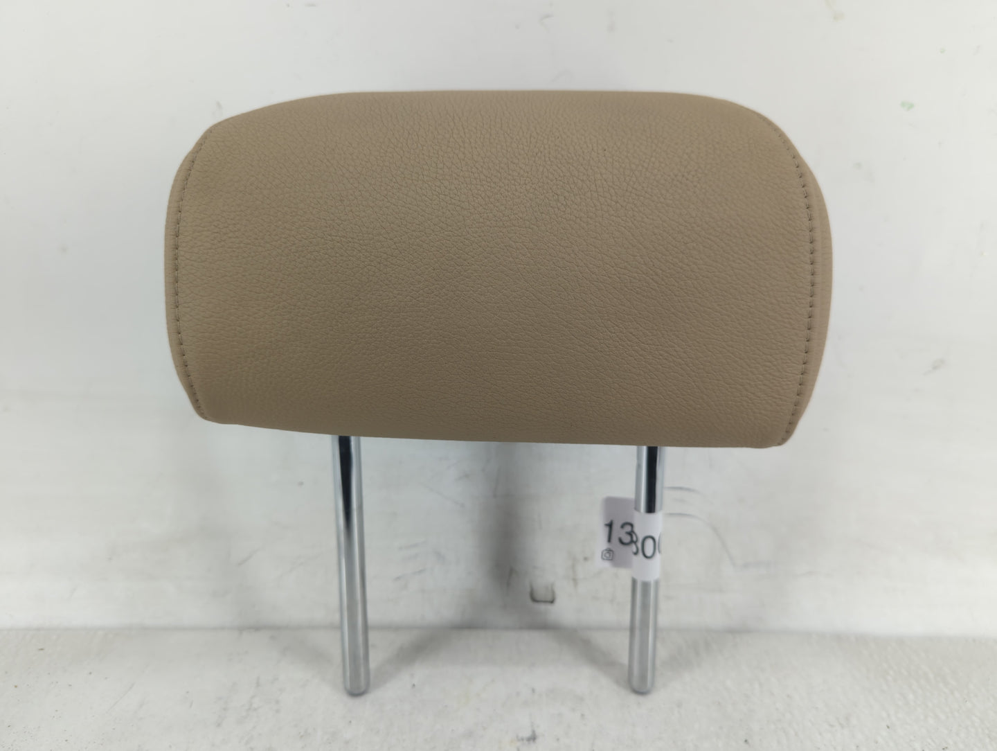 2004 Bmw 530i Headrest Head Rest Rear Center Seat Fits OEM Used Auto Parts - Oemusedautoparts1.com