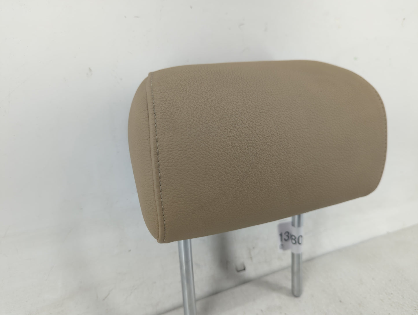 2004 Bmw 530i Headrest Head Rest Rear Center Seat Fits OEM Used Auto Parts - Oemusedautoparts1.com