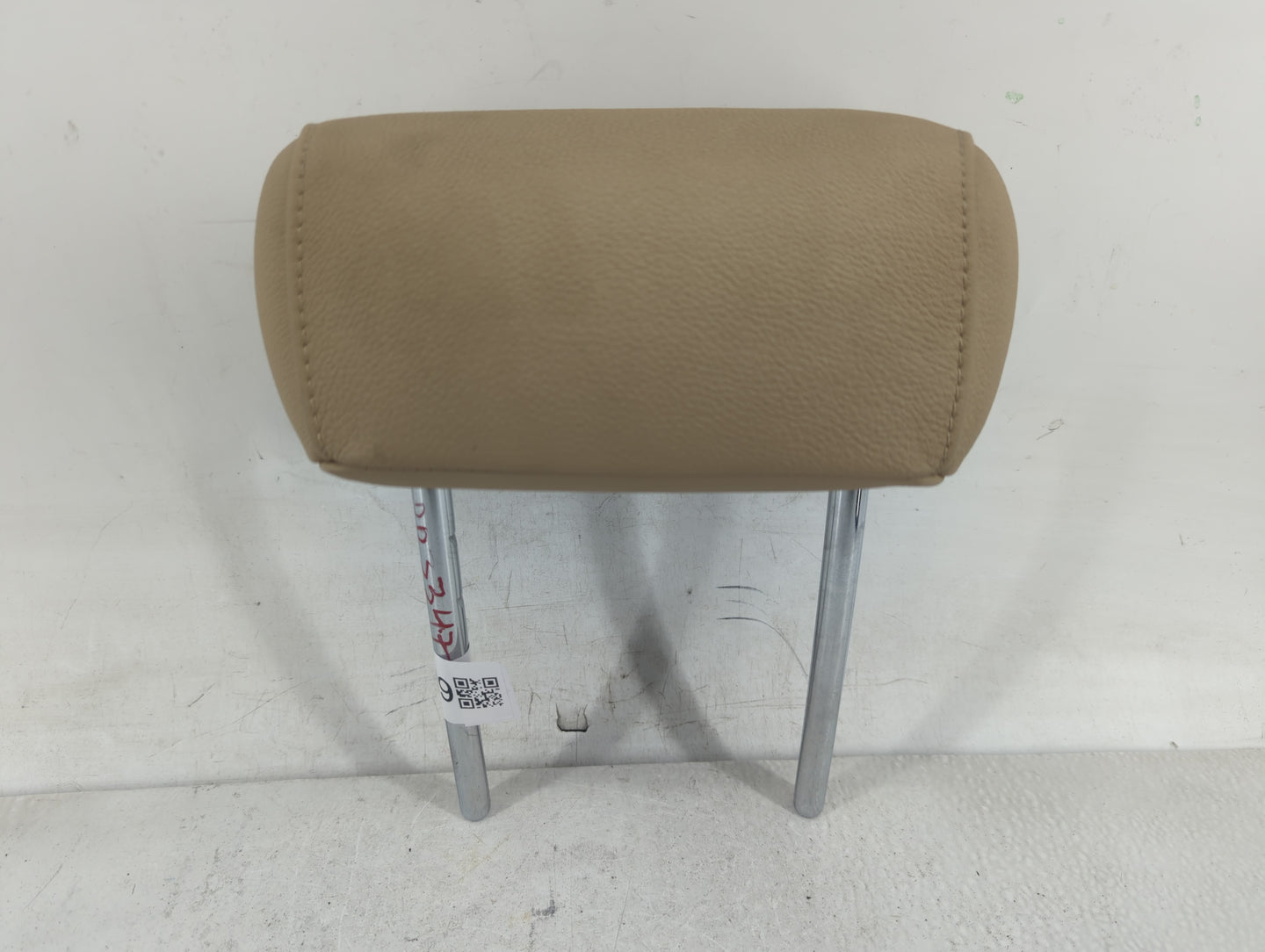 2004 Bmw 530i Headrest Head Rest Rear Center Seat Fits OEM Used Auto Parts - Oemusedautoparts1.com