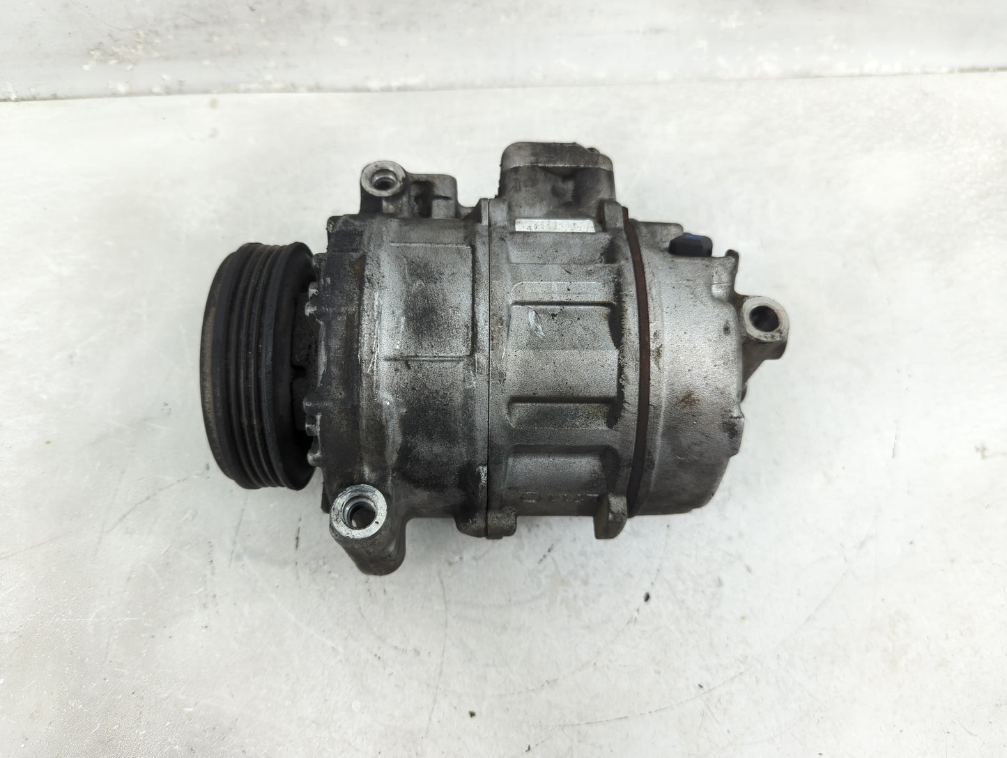 2004-2005 Bmw 530i Air Conditioning A/c Ac Compressor Oem - Oemusedautoparts1.com