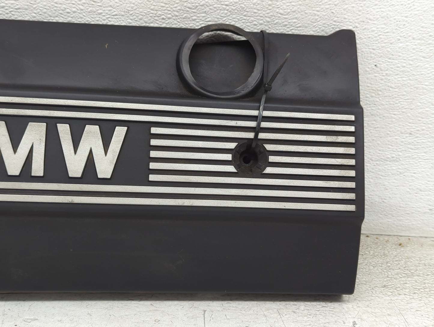 2004 Bmw 530i Engine Cover 1453371 - Oemusedautoparts1.com