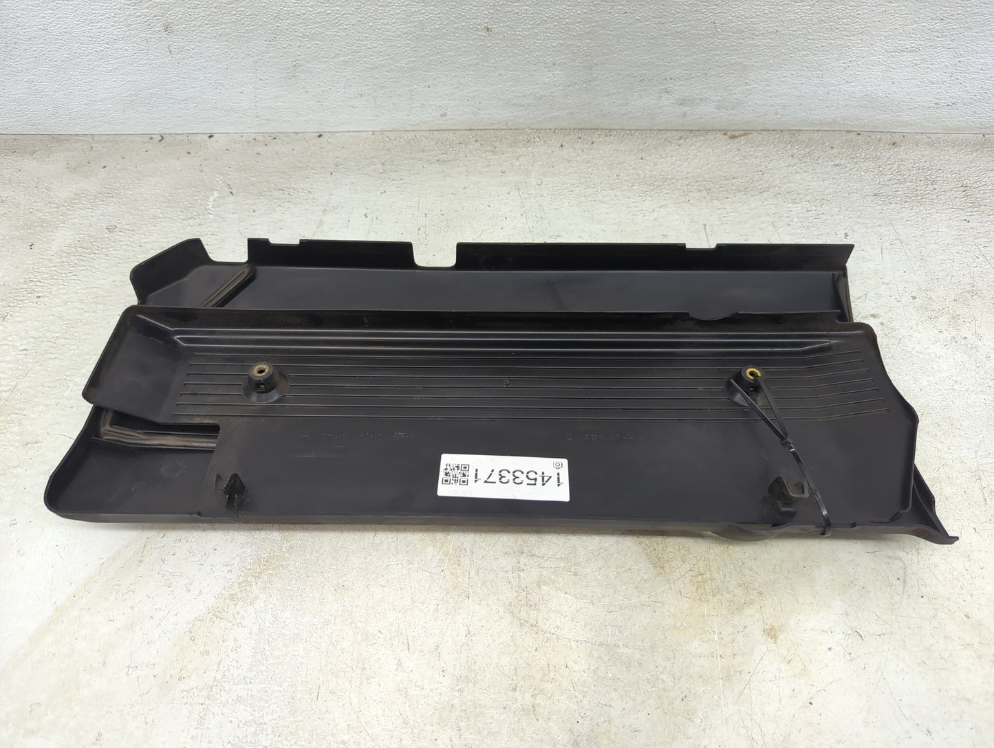 2004 Bmw 530i Engine Cover 1453371 - Oemusedautoparts1.com