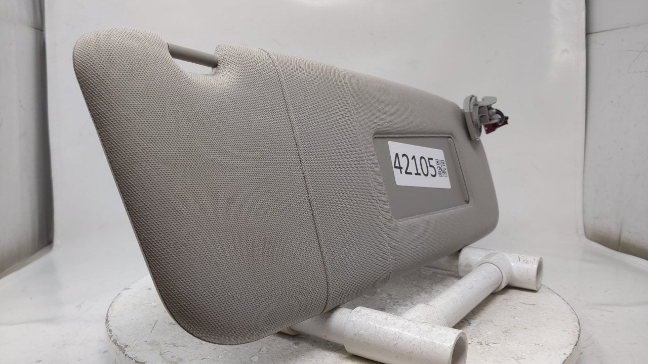 2004 Bmw 545i Sun Visor Shade Replacement Passenger Right Mirror Fits OEM Used Auto Parts - Oemusedautoparts1.com