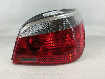 2004-2005 Bmw 545i Tail Light Assembly Passenger Right OEM P/N:6 910 798 Fits Fits 2004 2005 2006 2007 OEM Used Auto Parts -