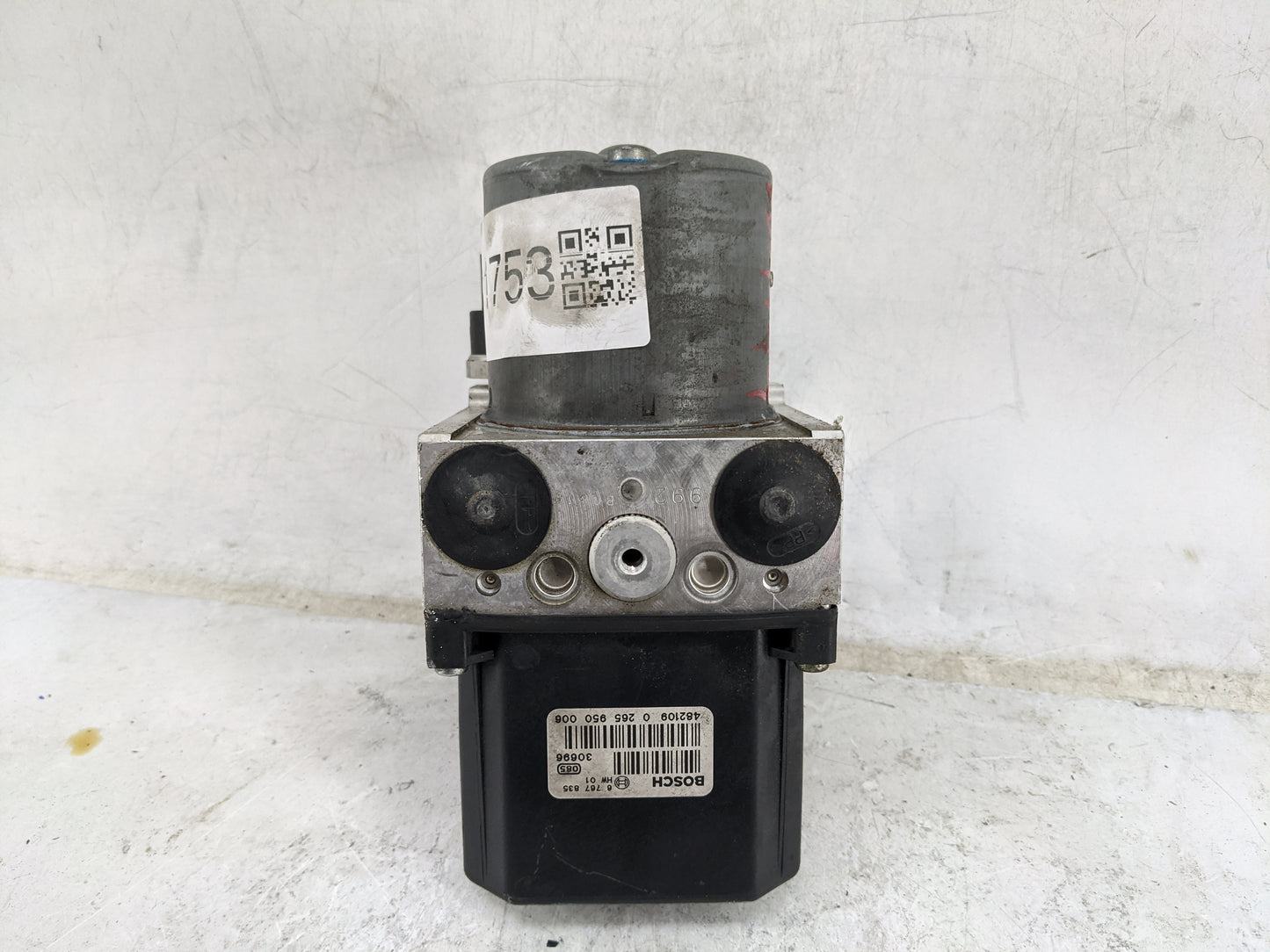 2002-2005 Bmw 745i ABS Pump Control Module Replacement P/N:0 265 225 007 0 265 950 008, 0 767 835 Fits Fits 2002 2003 2004 2