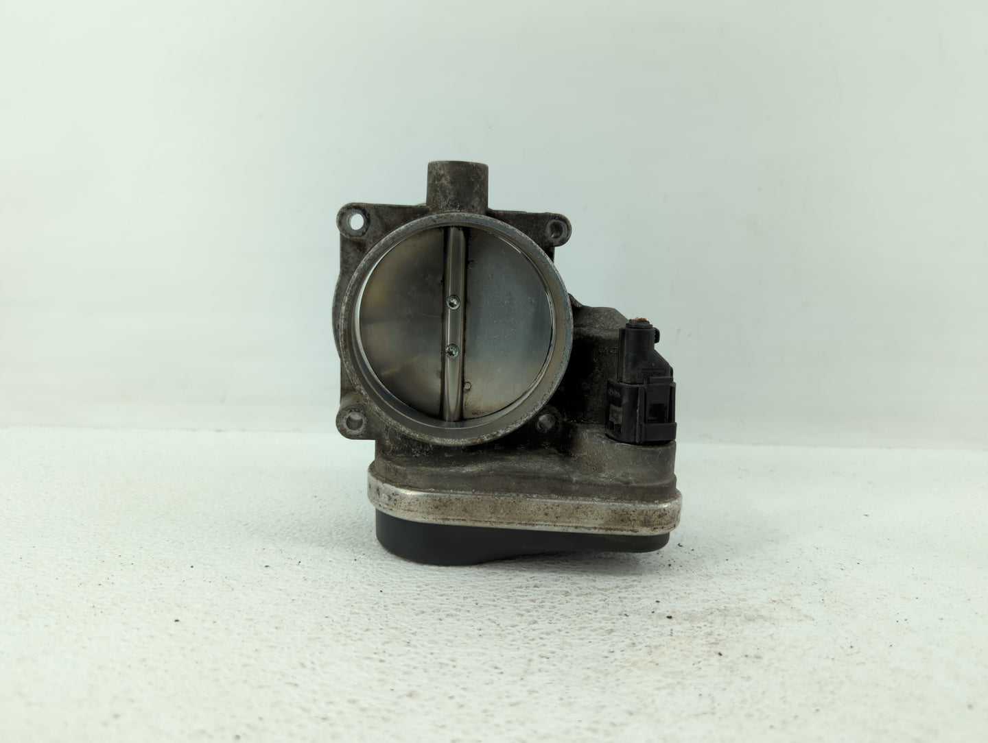 2002-2005 Bmw 745i Throttle Body P/N:7506627 Fits Fits 2002 2003 2004 2005 2006 OEM Used Auto Parts - Oemusedautoparts1.com