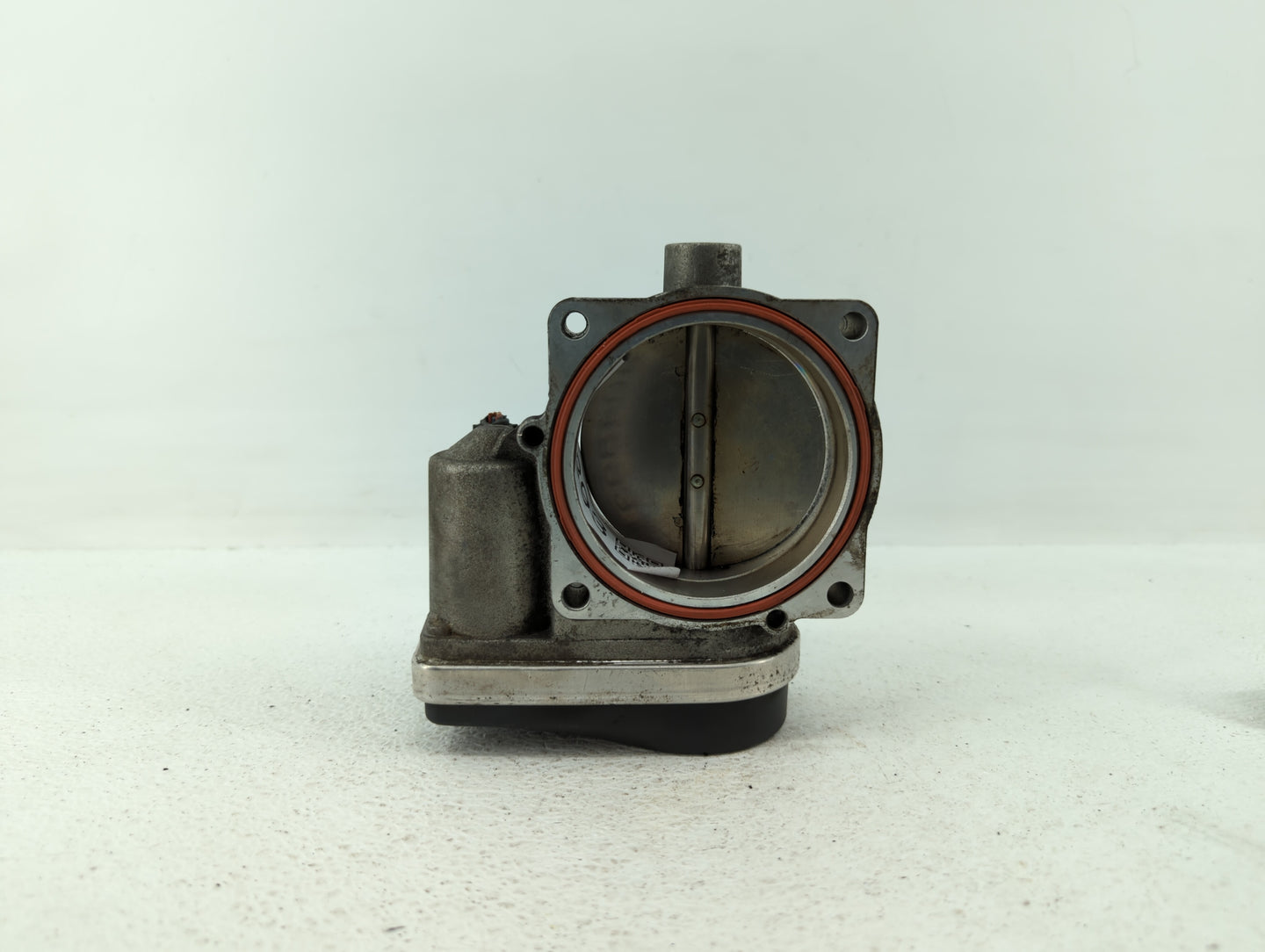2002-2005 Bmw 745i Throttle Body P/N:7506627 Fits Fits 2002 2003 2004 2005 2006 OEM Used Auto Parts - Oemusedautoparts1.com