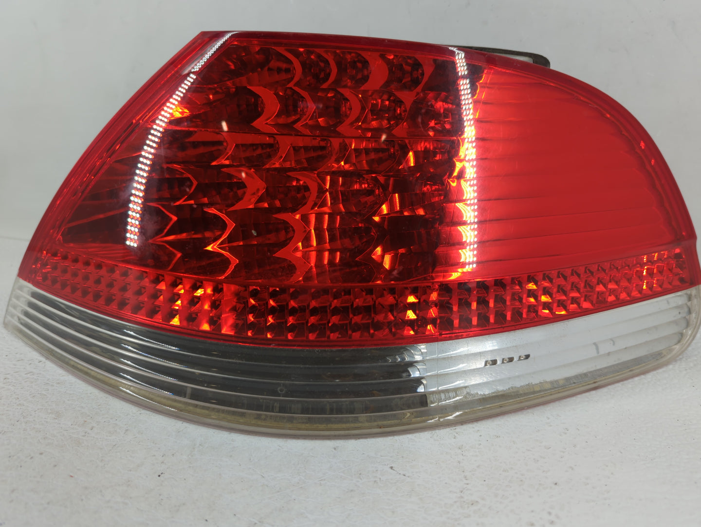 2002-2005 Bmw 745i Tail Light Assembly Passenger Right OEM Fits Fits 2002 2003 2004 2005 OEM Used Auto Parts - Oemusedautopa