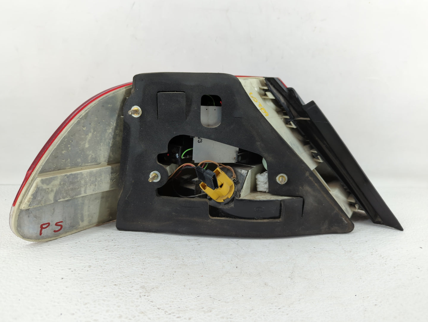 2002-2005 Bmw 745i Tail Light Assembly Passenger Right OEM Fits Fits 2002 2003 2004 2005 OEM Used Auto Parts - Oemusedautopa