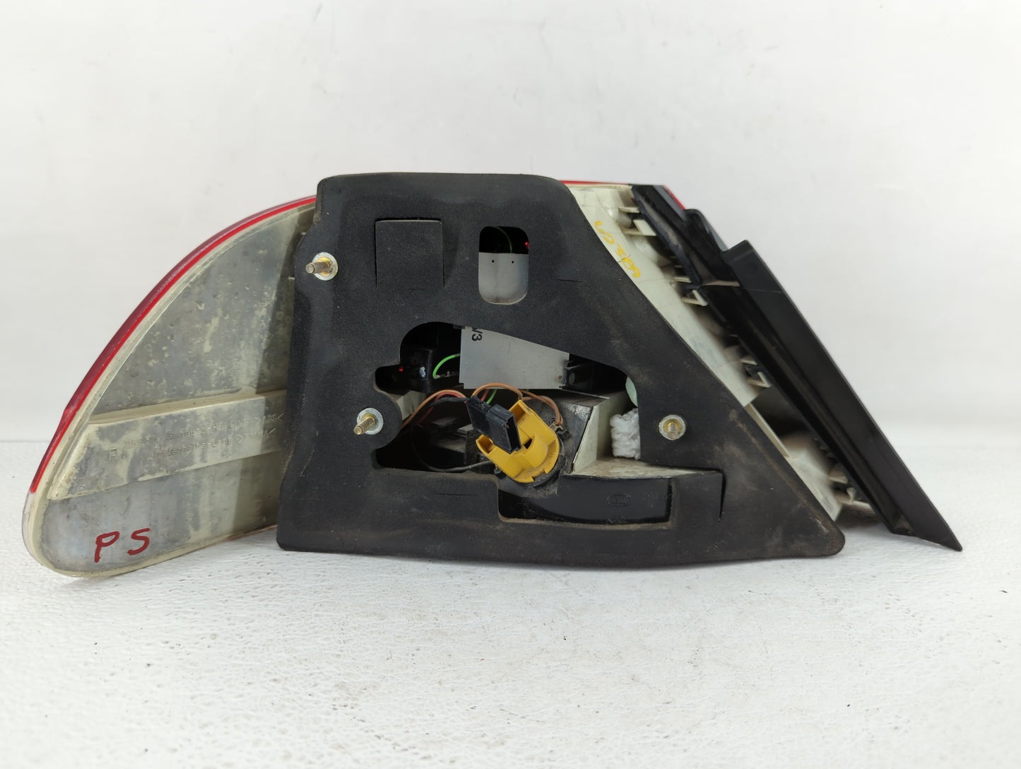 2002-2005 Bmw 745i Tail Light Assembly Passenger Right OEM Fits Fits 2002 2003 2004 2005 OEM Used Auto Parts - Oemusedautopa