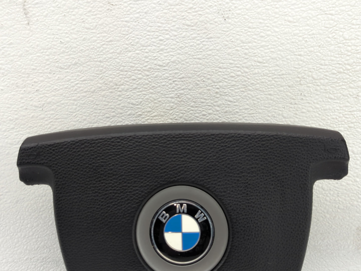 2002-2004 Bmw 745i Air Bag Driver Left Steering Wheel Mounted P/N:602 4259 00 Fits Fits 2002 2003 2004 OEM Used Auto Parts -