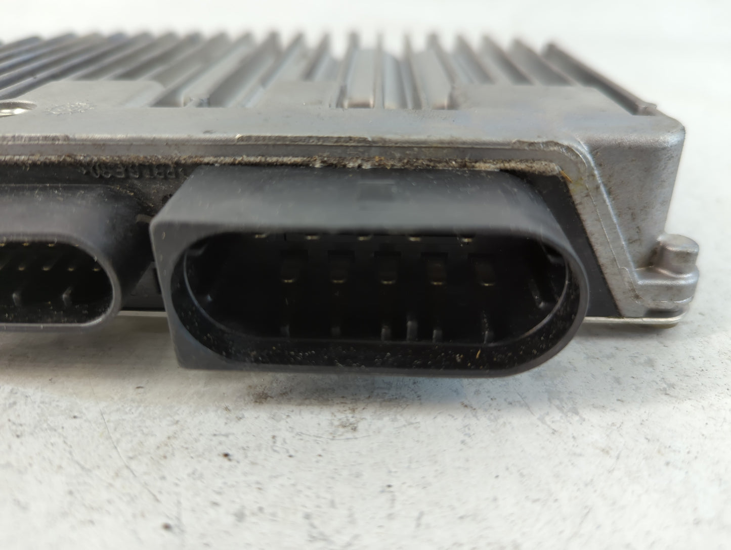 2004 Bmw 745i PCM Engine Control Computer ECU ECM PCU OEM P/N:7 532 878 Fits OEM Used Auto Parts - Oemusedautoparts1.com