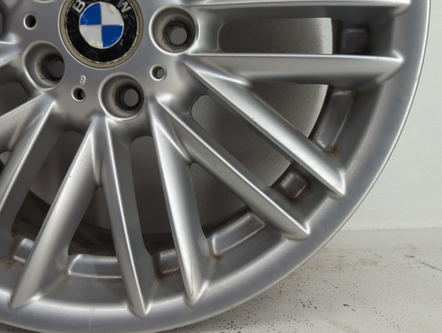 2002-2005 Bmw 745i Oem Wheel Rim 899664 - Oemusedautoparts1.com