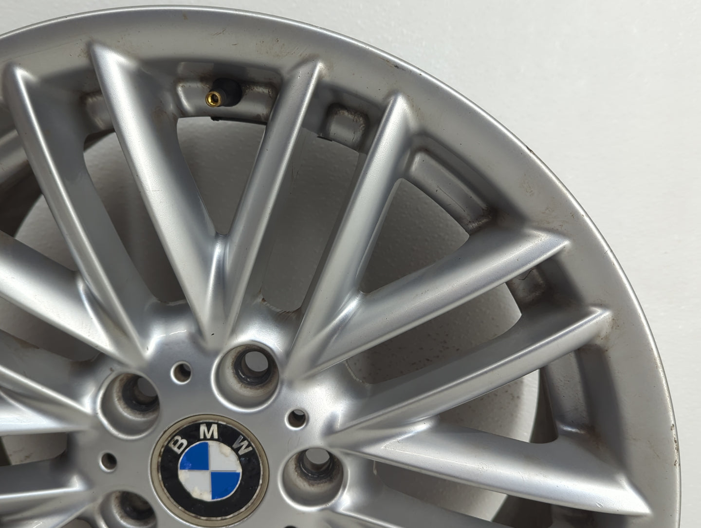 2002-2005 Bmw 745i Oem Wheel Rim 899664 - Oemusedautoparts1.com
