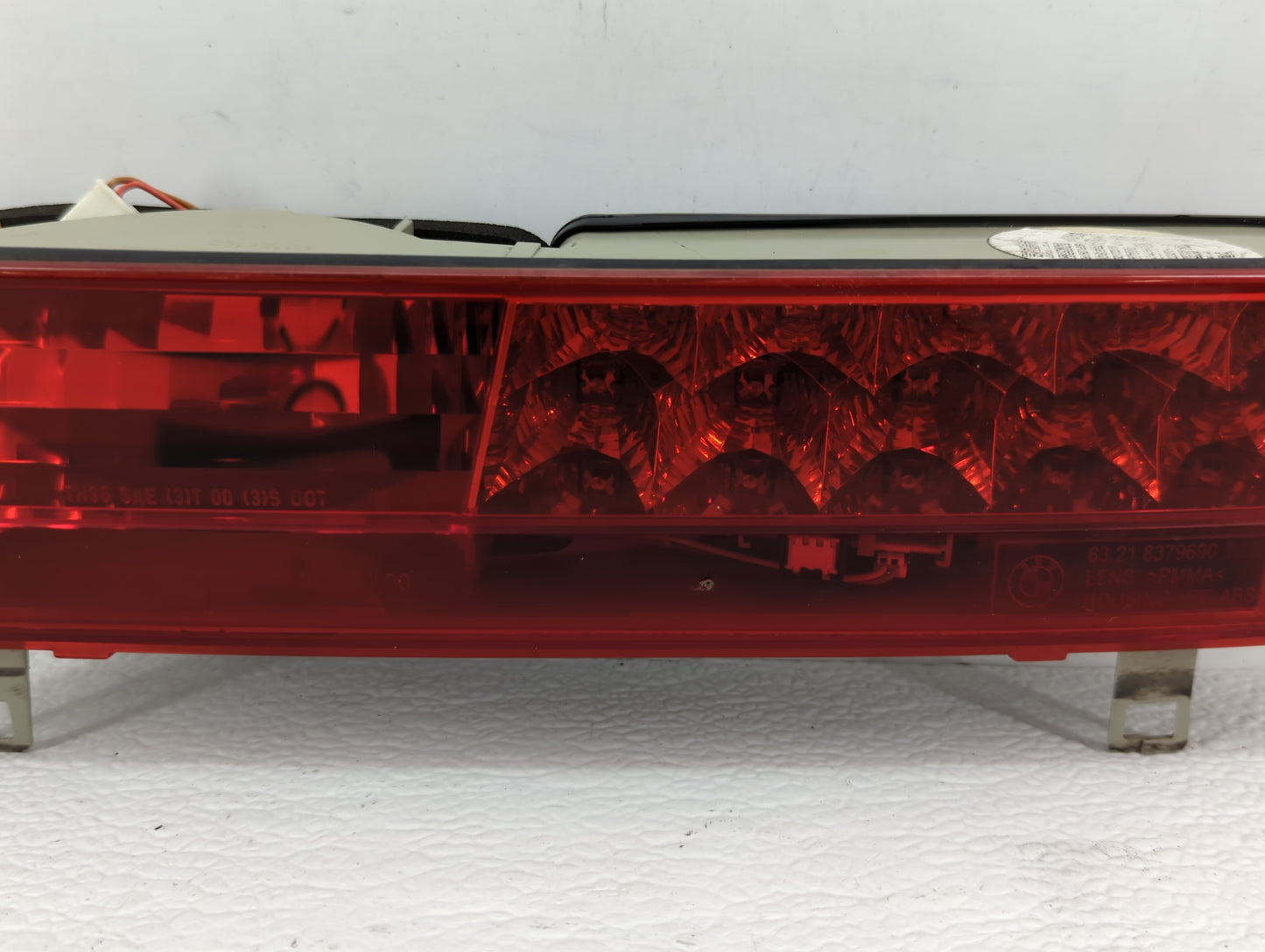 2004 Bmw 7 Series Tail Light Assembly Driver Left OEM P/N:7 164 744 Fits Fits 2002 2003 2005 OEM Used Auto Parts - Oemusedau