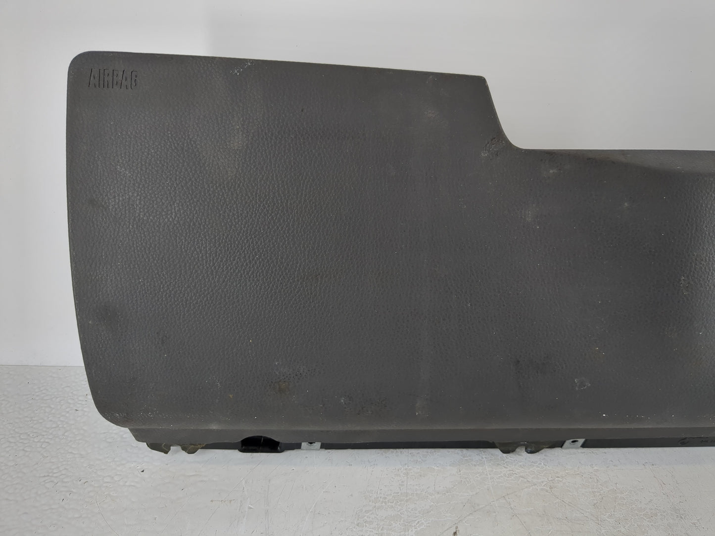2004 Bmw Bmw 645i Air Bag Driver Left Knee OEM P/N:KU706559211 Fits Fits 2005 OEM Used Auto Parts - Oemusedautoparts1.com