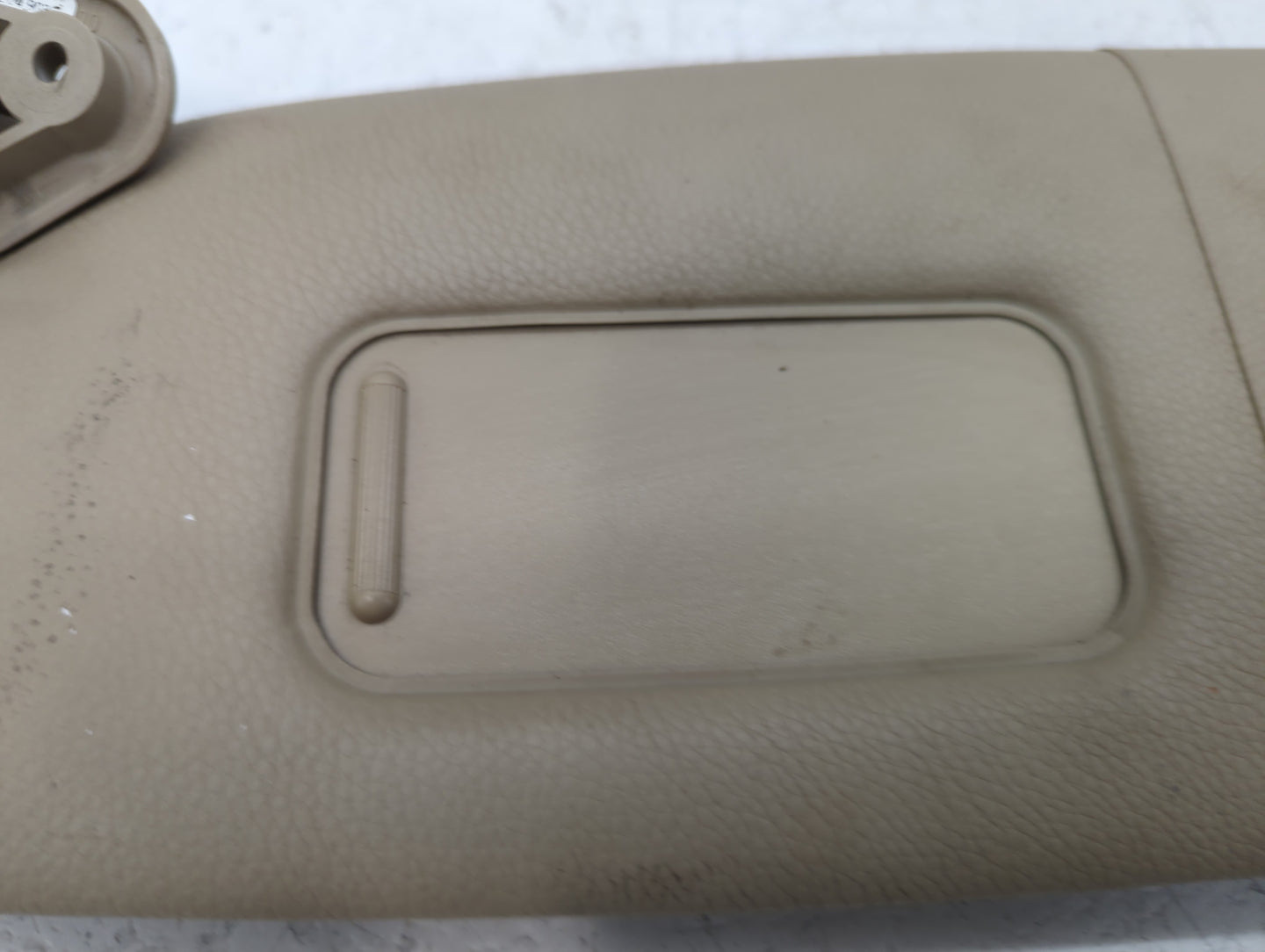 2004 Bmw Bmw 645i Sun Visor Shade Replacement Passenger Right Mirror Fits Fits 2005 2006 2007 2008 2009 2010 OEM Used Auto P