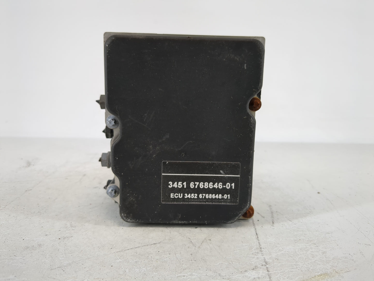 2004 Bmw Bmw 645i ABS Pump Control Module Replacement Fits Fits 2005 2006 OEM Used Auto Parts - Oemusedautoparts1.com