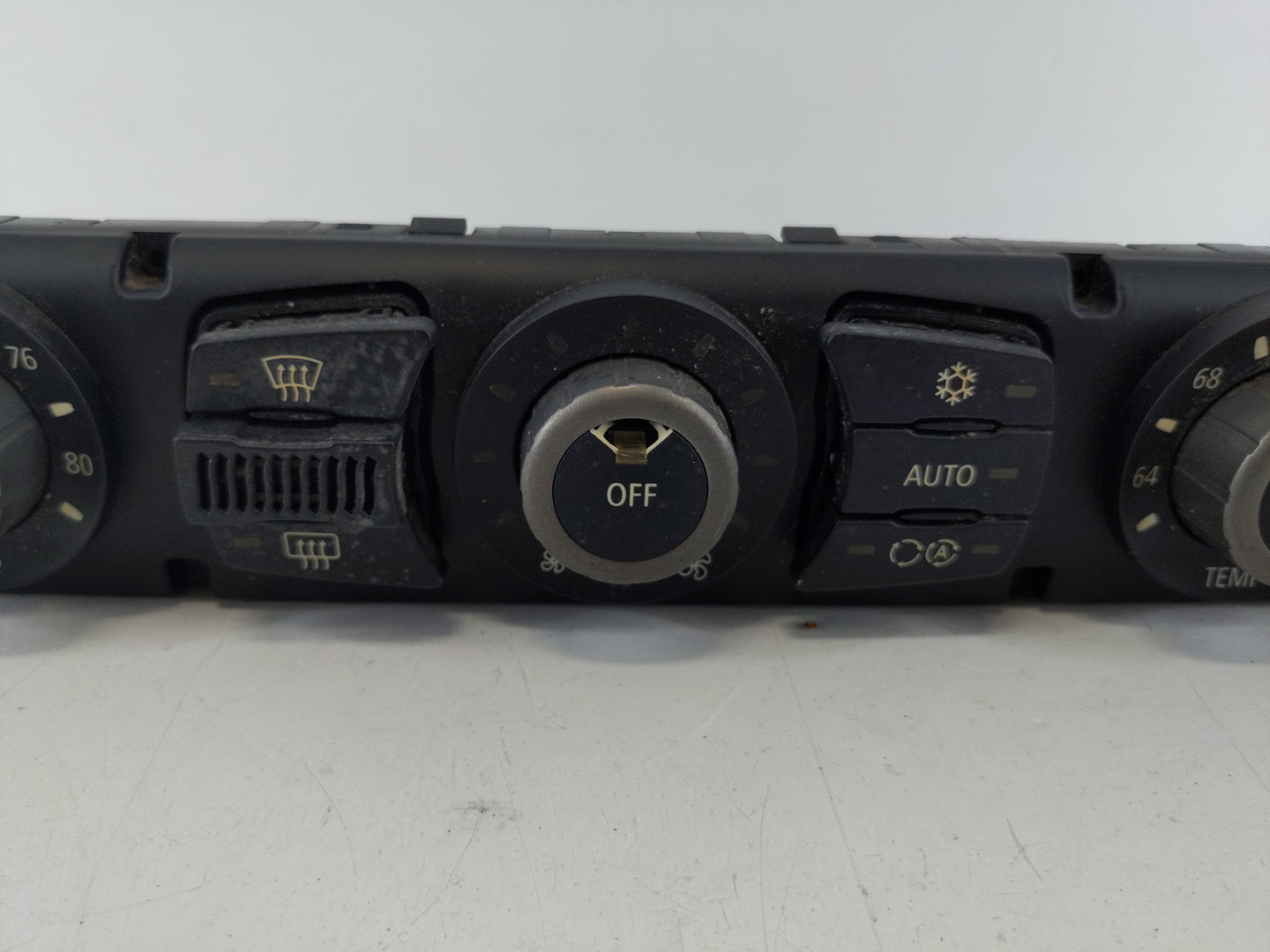 2004 Bmw Bmw 645i Climate Control Module Temperature AC/Heater Replacement P/N:90025-156/0013 6411 6944021-01 Fits OEM Used 
