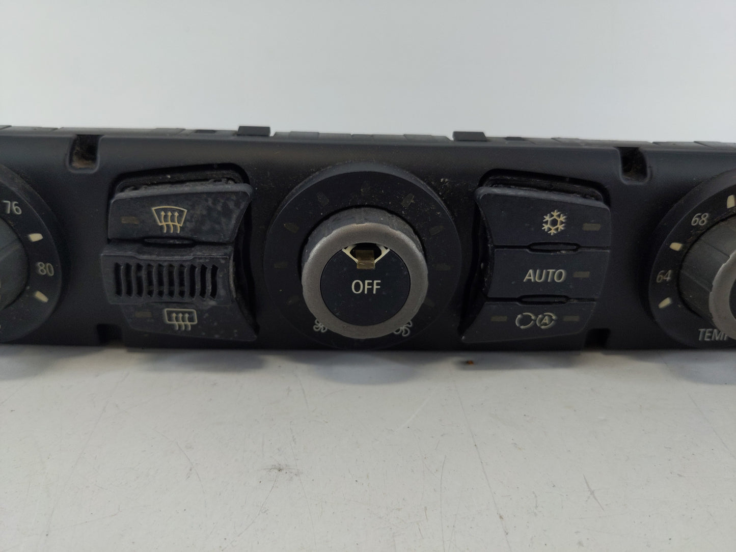 2004 Bmw Bmw 645i Climate Control Module Temperature AC/Heater Replacement P/N:90025-156/0013 6411 6944021-01 Fits OEM Used 