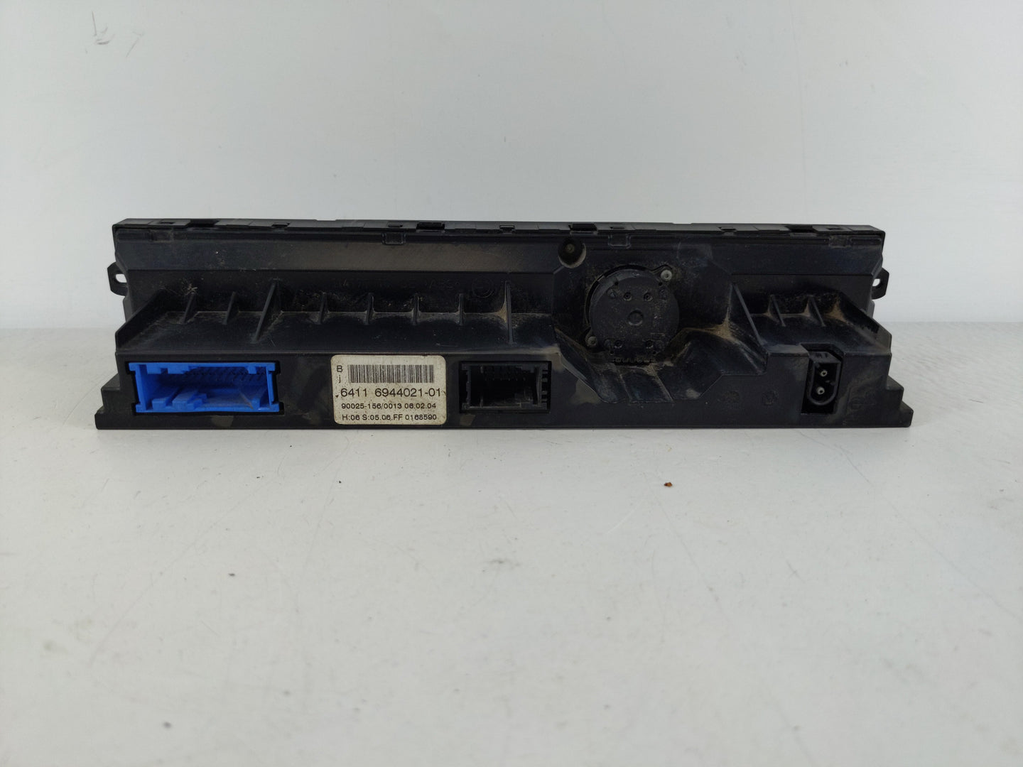 2004 Bmw Bmw 645i Climate Control Module Temperature AC/Heater Replacement P/N:90025-156/0013 6411 6944021-01 Fits OEM Used 