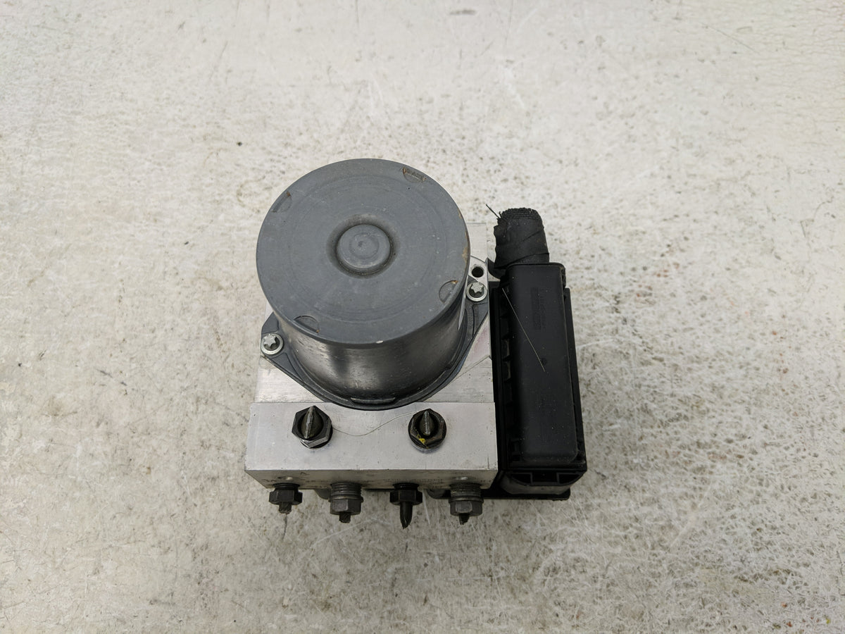 2004 Bmw Bmw 645i Anti-Lock Brake ABS Pump Module Actuator OEM P/N:0 265 950 376 6768910-01 Fits Fits 2005 2006 OEM Used Aut