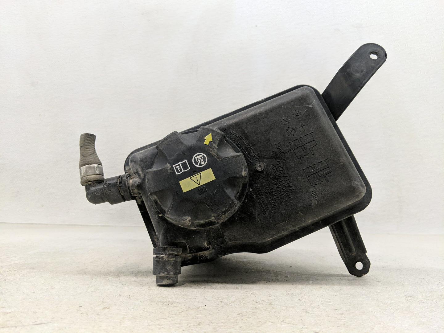Bmw Bmw 645i Radiator Coolant Overflow Expansion Tank Bottle 1313150 - Oemusedautoparts1.com