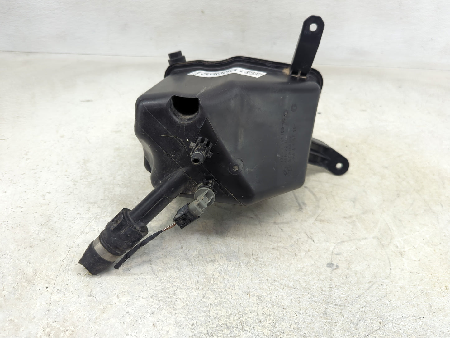 Bmw Bmw 645i Radiator Coolant Overflow Expansion Tank Bottle 1390531 - Oemusedautoparts1.com