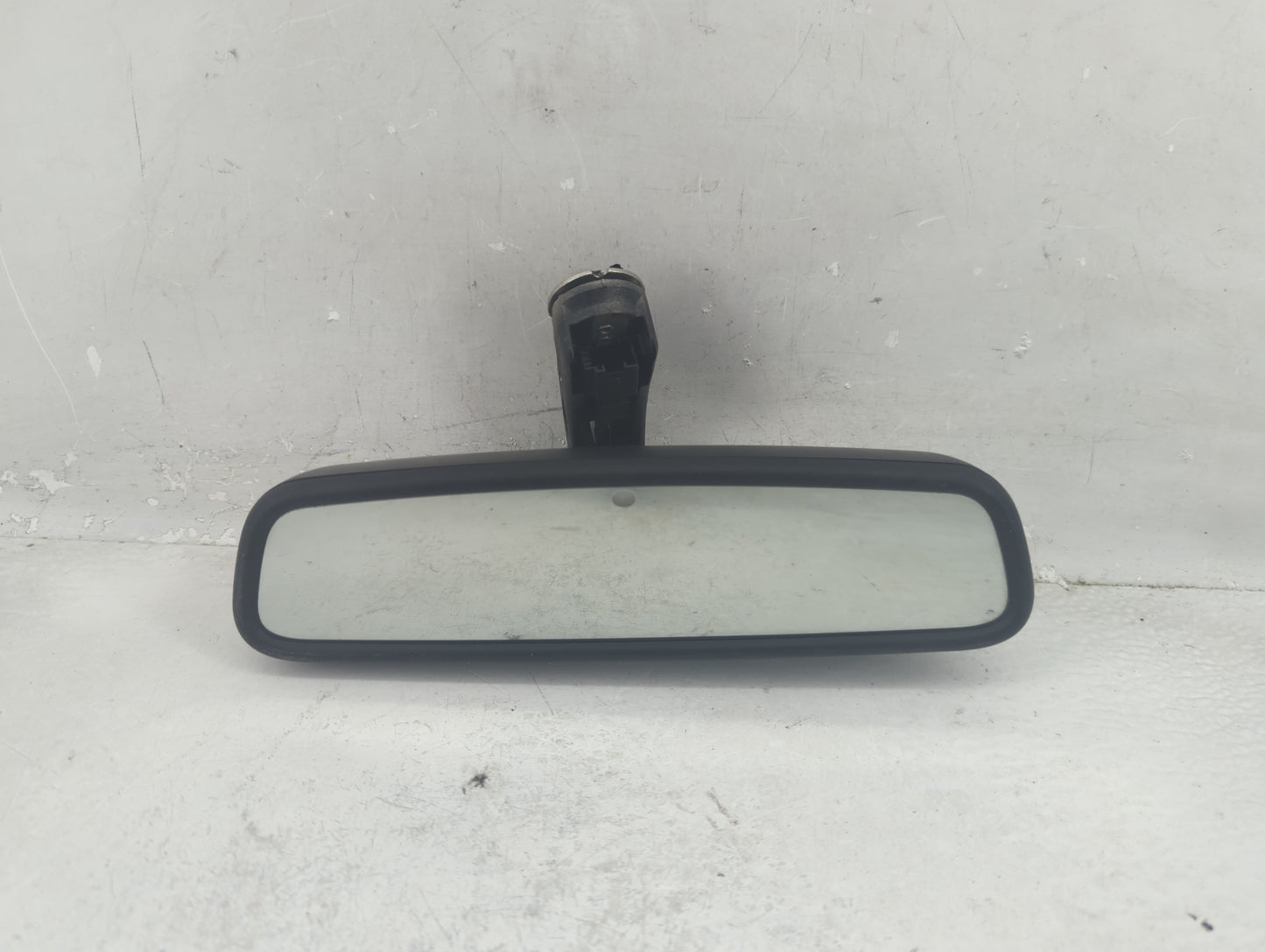 2004 Bmw M3 Interior Rear View Mirror Replacement OEM P/N:015891 Fits OEM Used Auto Parts - Oemusedautoparts1.com