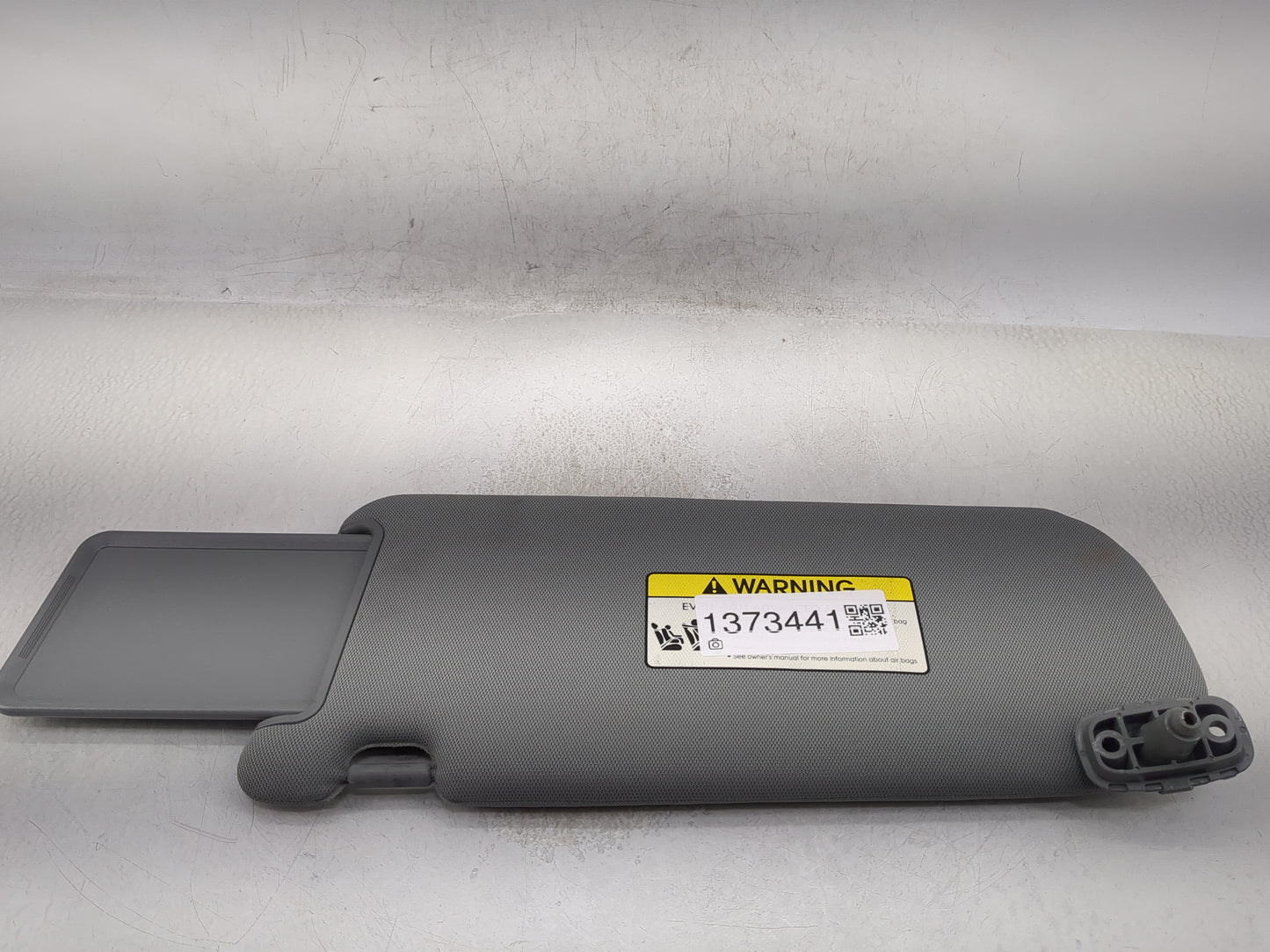 2004-2005 Bmw X3 Sun Visor Shade Replacement Passenger Right Mirror Fits Fits 2004 2005 OEM Used Auto Parts - Oemusedautopar