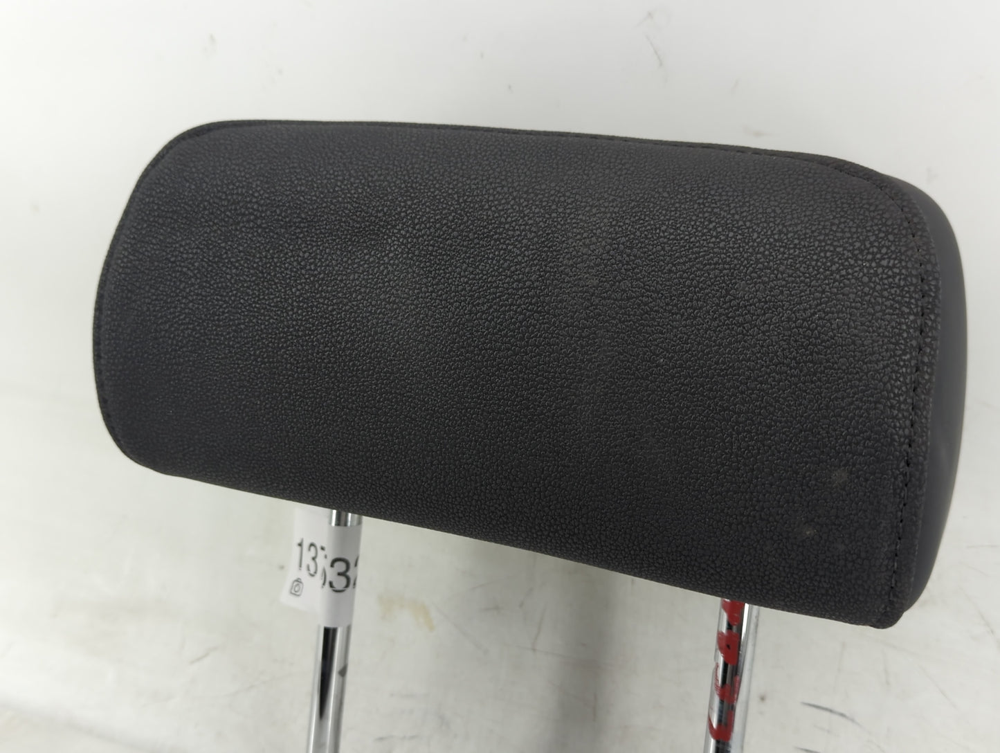 2004-2006 Bmw X3 Headrest Head Rest Rear Center Seat Fits Fits 2004 2005 2006 OEM Used Auto Parts - Oemusedautoparts1.com