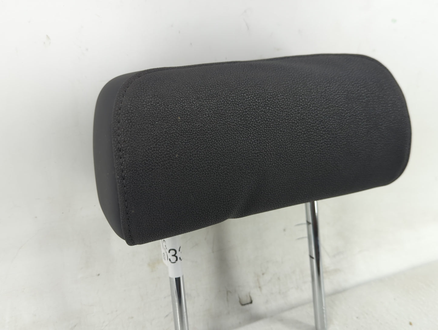 2004-2006 Bmw X3 Headrest Head Rest Rear Center Seat Fits Fits 2004 2005 2006 OEM Used Auto Parts - Oemusedautoparts1.com